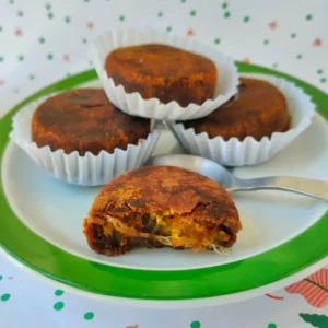 prato de queijinho de alfarroba