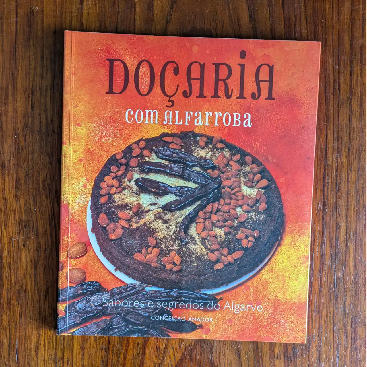 capa Livro Doçaria com Alfarroba